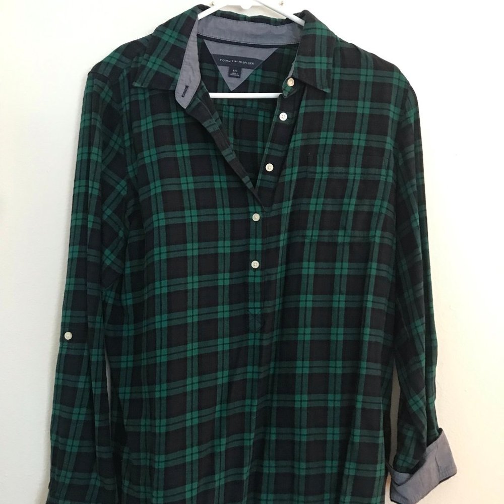 Tommy Hilfiger Large Flannel Plaid Convertible Sleeve Blouse